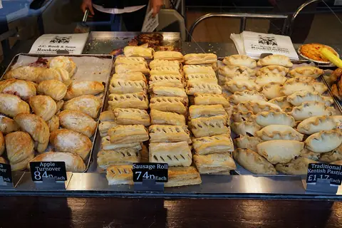 Loveys Cakes photo 4